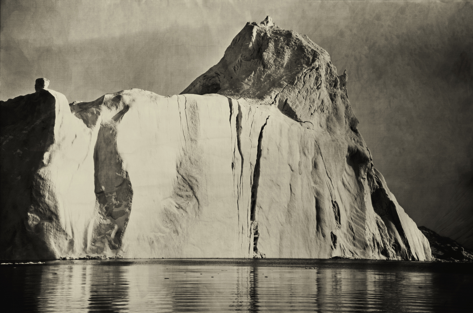 69º 6' 36" N 51º 6' 20" W